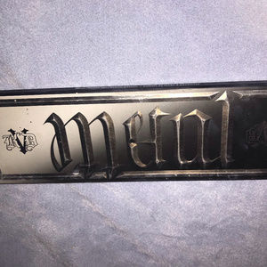 Kat Von D Metal Matte Palette